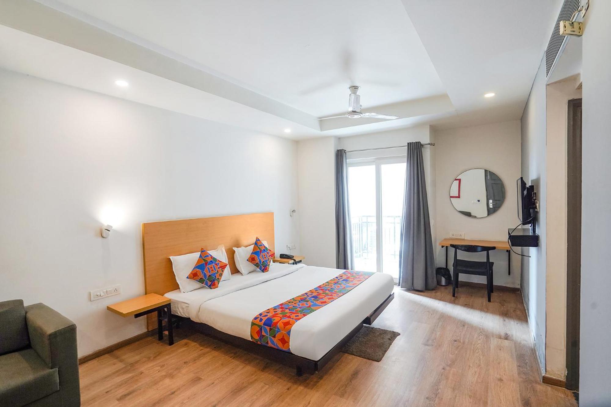 Fabhotel Prime Cloud 9 Ghaziabad Exteriör bild